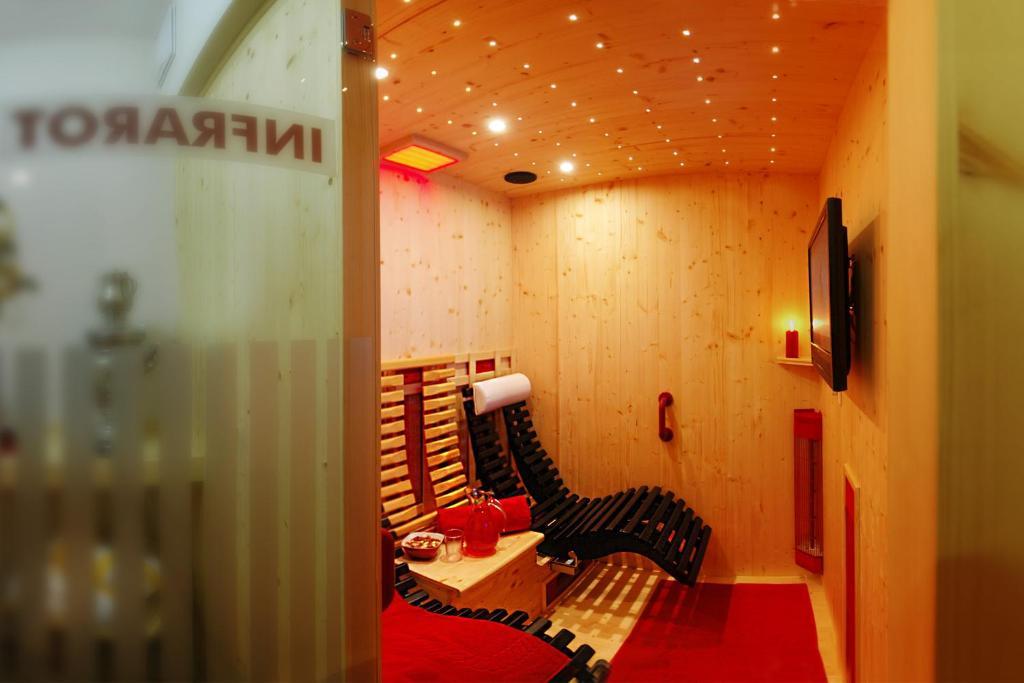 Hotel & Garni Knauer 3*